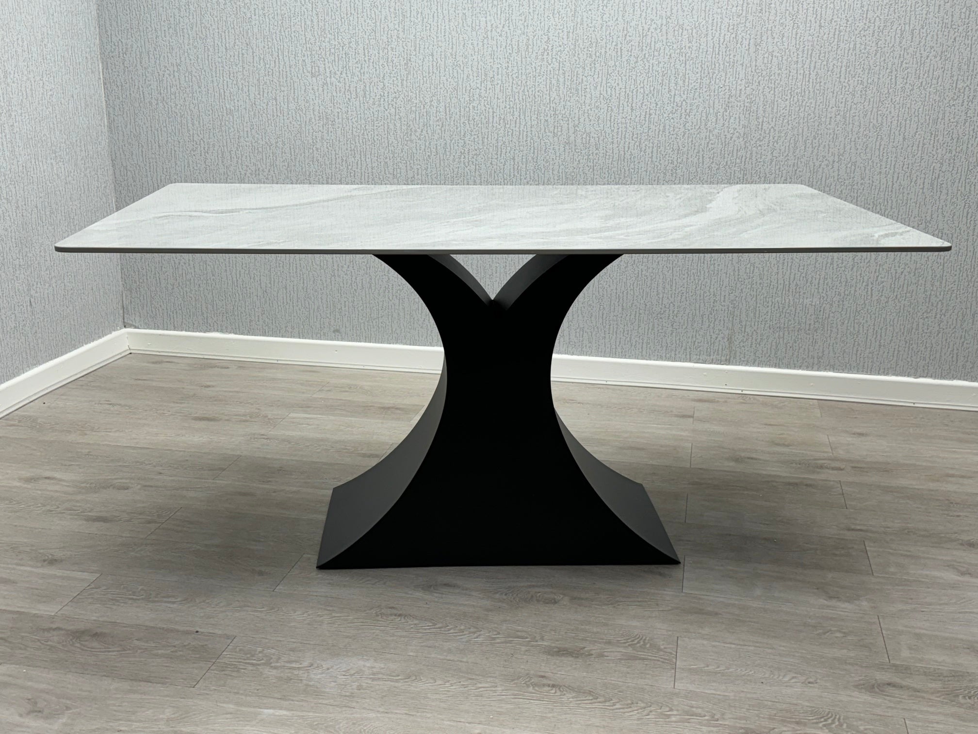 York Dining Tables - Dining Room Furniture