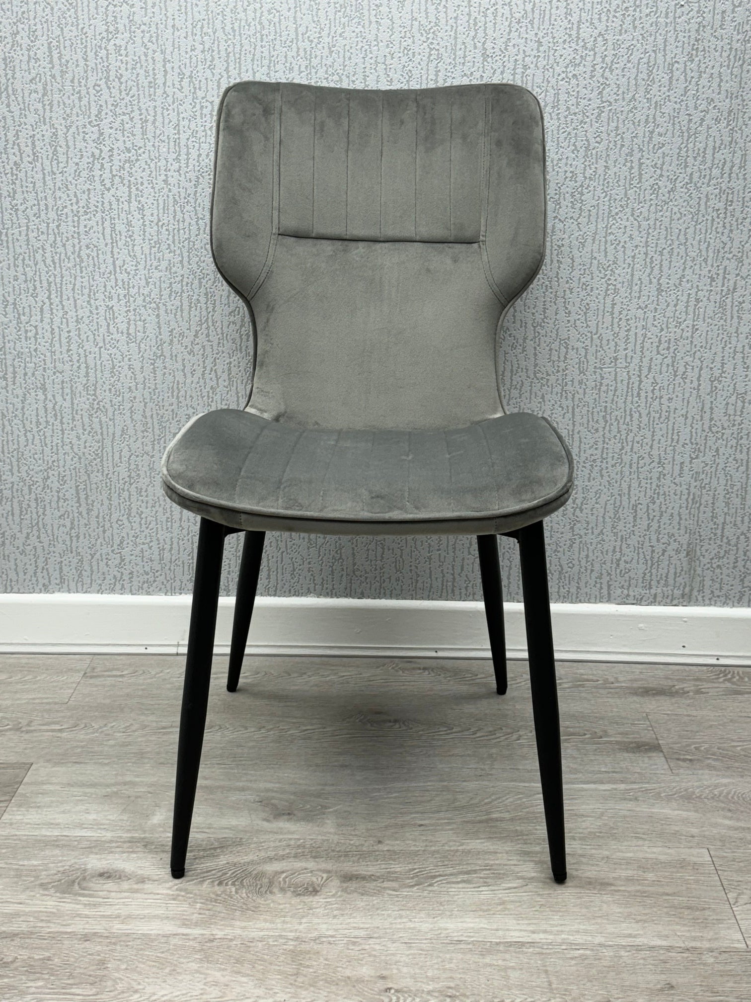 Windy Plush Premium Dining Chair